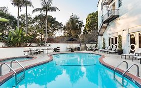 Montecito Inn 4*